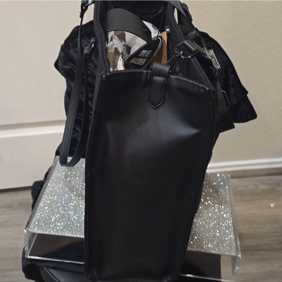 Steve Madden BLivia SM Circle Emblem Logo Candy-Coated Tote Bag- Black - Picture 7 of 11